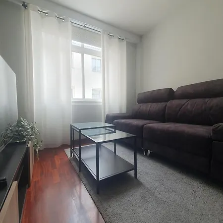 Loft Oza 公寓